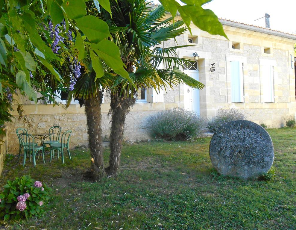 Sous Les Marronniers Bed and Breakfast Petit-Palais-et-Cornemps Kamer foto